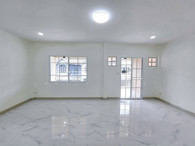 บ้านสวย 5 ห้องนอน อยู่ถนนเมน หมู่บ้านสุชา ติดถนนบางบัวทอง – สุพรรณบุรี ใกล้ตลาดสมบัติบุรี, Nonthaburi, บางบัวทอง - สุพรรณบุรี, Lahan, Bang Bua Thong, Nonthaburi, , 84 sqm, Land For Sale, by บุษบากร (เจี๊ยบ), 500480913 - DDproperty.com