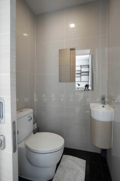 Park Origin Phrom Phong (Park 24), Bangkok, 68 Soi Sukhumvit 24, Khong Tan, Khlong Toei, Bangkok, 1 Bedroom, 30 sqm, Condo For Sale, by Sannop Phongpraphan, 500480921 - DDproperty.com