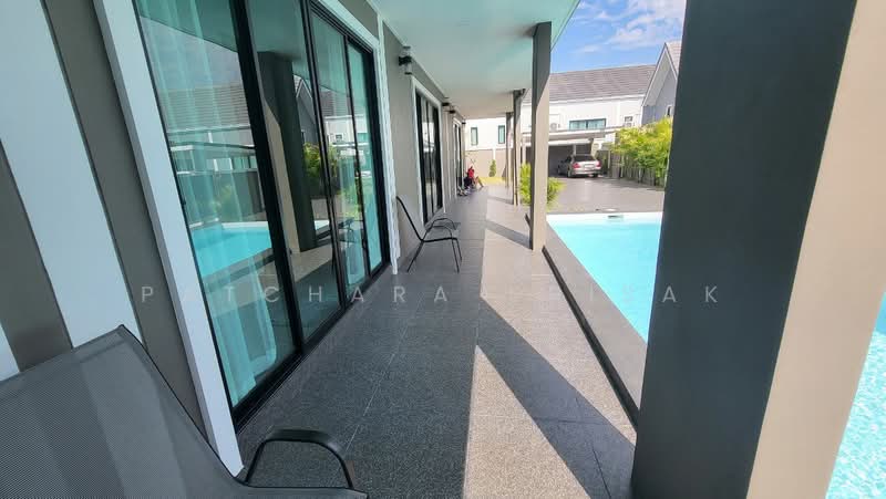 5-BR Villa, Chon Buri (Pattaya), Poong, Bang Lamung (Pattaya), Chon Buri (Pattaya), 5 Bedrooms, 300 sqm, Villa For Rent, by Patchara Srisak, 500480928 - DDproperty.com