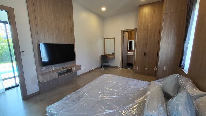 5-BR Villa, Chon Buri (Pattaya), Poong, Bang Lamung (Pattaya), Chon Buri (Pattaya), 5 Bedrooms, 300 sqm, Villa For Rent, by Patchara Srisak, 500480928 - DDproperty.com