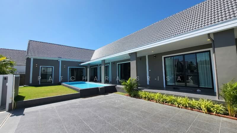 5-BR Villa, Chon Buri (Pattaya), Poong, Bang Lamung (Pattaya), Chon Buri (Pattaya), 5 Bedrooms, 300 sqm, Villa For Rent, by Patchara Srisak, 500480928 - DDproperty.com