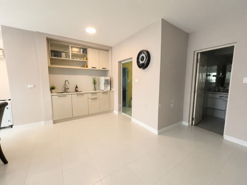 Siwalee Ratchaphruek, Nonthaburi, Ratchaphruek Road, Mahasawat, Bang Kruai, Nonthaburi, 3 Bedrooms, 350 sqm, Single Detached House For Sale, by คุณ รสรินทร์, 500480943 - DDproperty.com