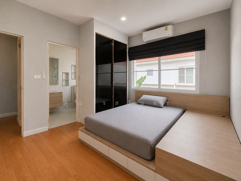 Siwalee Ratchaphruek, Nonthaburi, Ratchaphruek Road, Mahasawat, Bang Kruai, Nonthaburi, 3 Bedrooms, 350 sqm, Single Detached House For Sale, by คุณ รสรินทร์, 500480943 - DDproperty.com