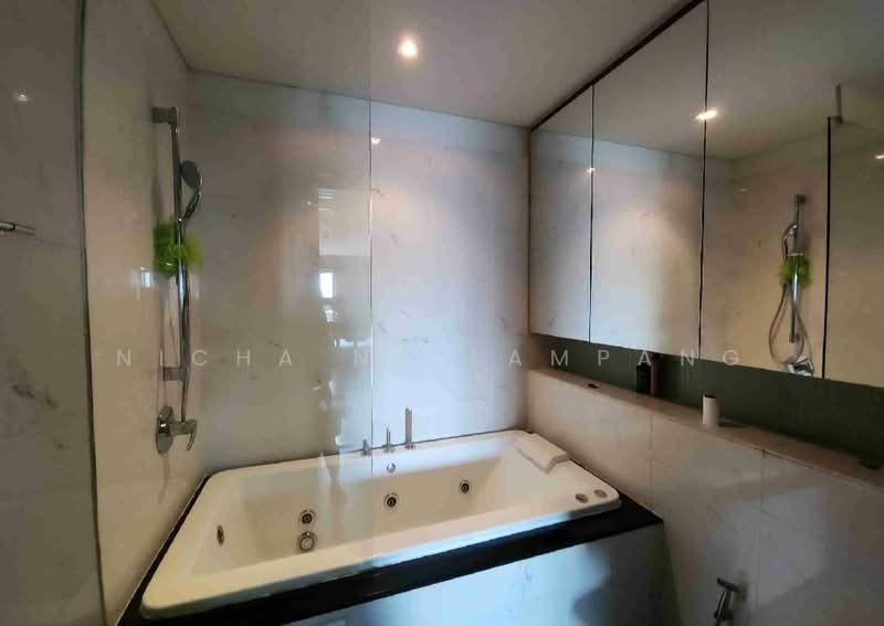 The Lakes, Bangkok, 123 Ratchadaphisek Road, Khlong Toei, Bangkok, 2 Bedrooms, 110 sqm, Condo For Sale, by Nicha Na Lampang, 500480969 - DDproperty.com