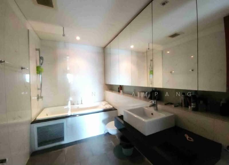 The Lakes, Bangkok, 123 Ratchadaphisek Road, Khlong Toei, Bangkok, 2 Bedrooms, 110 sqm, Condo For Sale, by Nicha Na Lampang, 500480969 - DDproperty.com