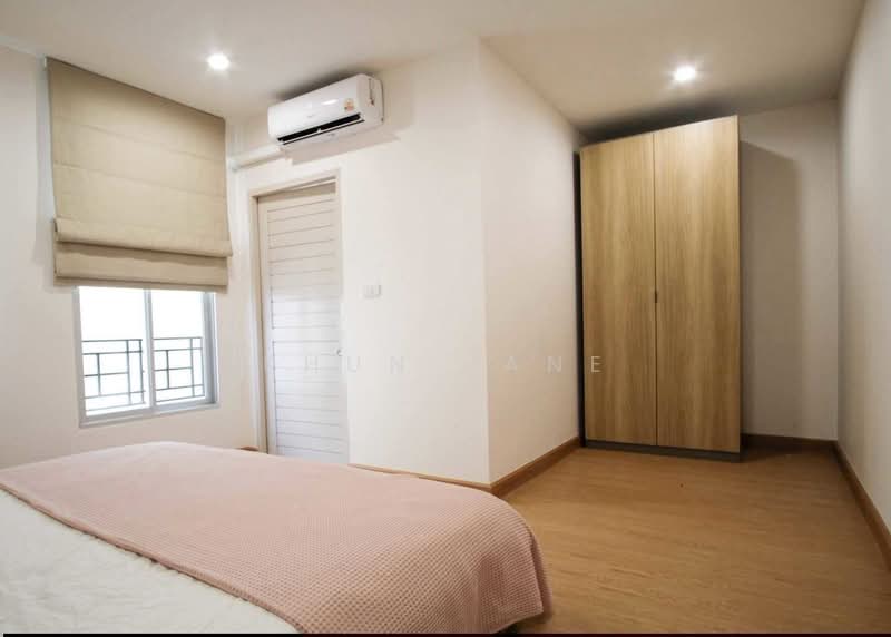 Baan Klang Muang British Town Srinakarin : บ้านกลางเมือง บริติช ทาวน์ ศรีนครินทร์, สมุทรปราการ, ซอยบ้านกลางเมือง บริติช ทาวน์ ศรีนครินทร์, บางแก้ว, บางพลี, สมุทรปราการ, 230 ตร.ม., ทาวน์เฮ้าส์ ให้เช่า, โดย Khun Jane, 500480971 - DDproperty.com