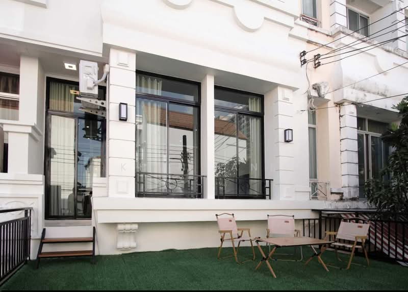 Baan Klang Muang British Town Srinakarin : บ้านกลางเมือง บริติช ทาวน์ ศรีนครินทร์, สมุทรปราการ, ซอยบ้านกลางเมือง บริติช ทาวน์ ศรีนครินทร์, บางแก้ว, บางพลี, สมุทรปราการ, 230 ตร.ม., ทาวน์เฮ้าส์ ให้เช่า, โดย Khun Jane, 500480971 - DDproperty.com