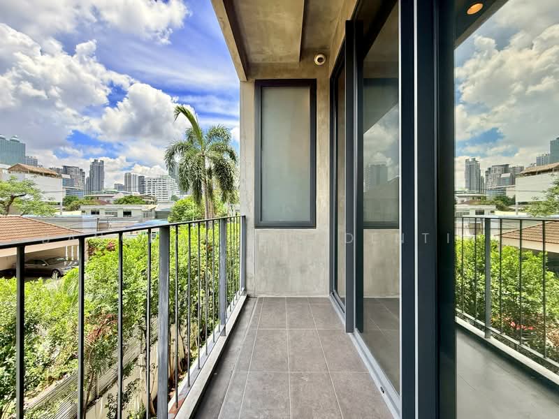 Vana Residence Sukhumvit 26, Bangkok, 38 Soi Attrakravee1, Sukhumvit 26 Road, Khong Tan, Khlong Toei, Bangkok, 2 Bedrooms, 110 sqm, Apartment For Rent, by Bangkok Residential, 500480983 - DDproperty.com