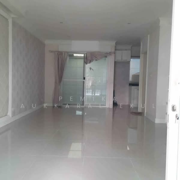 undefined, กรุงเทพ, ลาดพร้าว, กรุงเทพ, 204 ตร.ม., ทาวน์เฮ้าส์ ขาย, โดย Pemika Aukkaraleekul, 500481037 - DDproperty.com