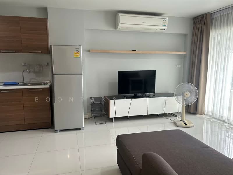 Surawong City Resort, Bangkok, Rama 4, Si Phraya, Bang Rak, Bangkok, 2 Bedrooms, 56 sqm, Condo For Rent, by Boonraksa Sopak, 500481090 - DDproperty.com