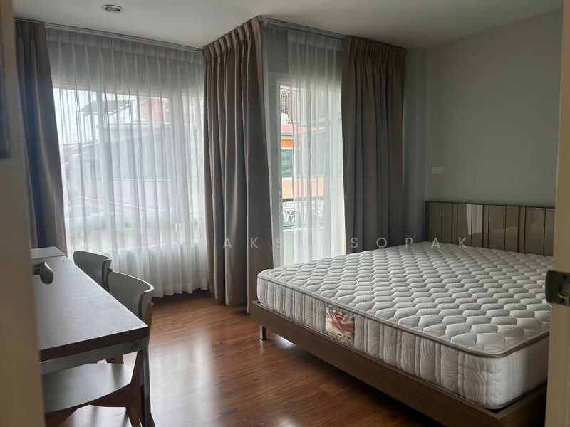Surawong City Resort : สุรวงศ์ ซิตี้ รีสอร์ท, กรุงเทพ, พระราม 4, สี่พระยา, บางรัก, กรุงเทพ, 56 ตร.ม., คอนโด ให้เช่า, โดย Boonraksa Sopak, 500481090 - DDproperty.com
