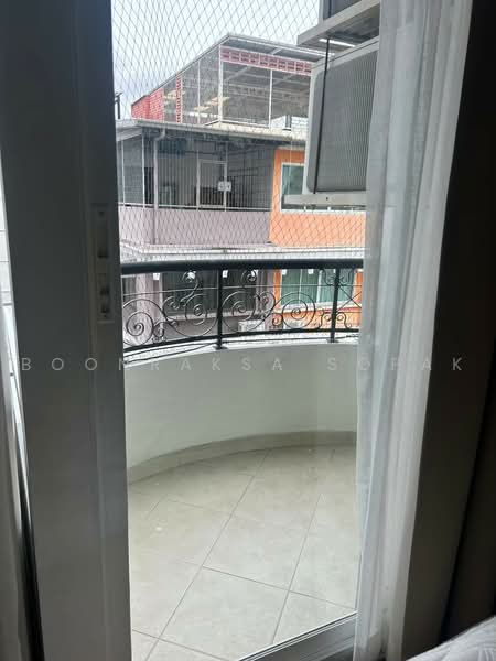 Surawong City Resort, Bangkok, Rama 4, Si Phraya, Bang Rak, Bangkok, 2 Bedrooms, 56 sqm, Condo For Rent, by Boonraksa Sopak, 500481090 - DDproperty.com