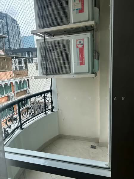 Surawong City Resort, Bangkok, Rama 4, Si Phraya, Bang Rak, Bangkok, 2 Bedrooms, 56 sqm, Condo For Rent, by Boonraksa Sopak, 500481090 - DDproperty.com