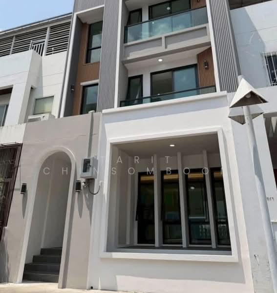 Prominent Place, Bangkok, Ramkhamhaeng 24 Alley, Hua Mak, Bang Kapi, Bangkok, 4 Bedrooms, 368 sqm, Townhouse For Sale, by Tarit Chinsomboon, 500481116 - DDproperty.com