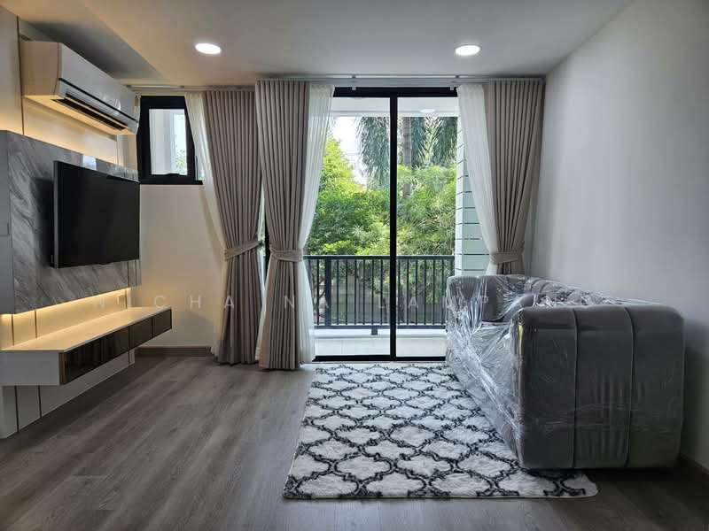 D65 Condominium, Bangkok, 396 Soi Sukhumvit 65 Sukhumvit Road, Phra Kanong Nua, Watthana, Bangkok, 1 Bedroom, 47 sqm, Condo For Sale, by Nicha Na Lampang, 500481127 - DDproperty.com
