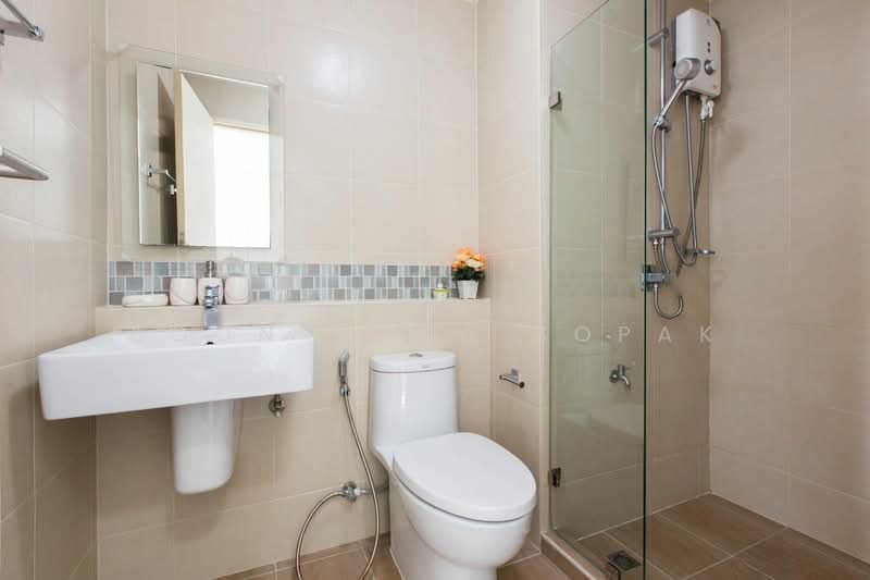 Circle Condominium, Bangkok, 1674 Soi Petchaburi 36 Petchaburi Road, Makkasan, Ratchathewi, Bangkok, 2 Bedrooms, 75 sqm, Condo For Rent, by Boonraksa Sopak, 500481211 - DDproperty.com