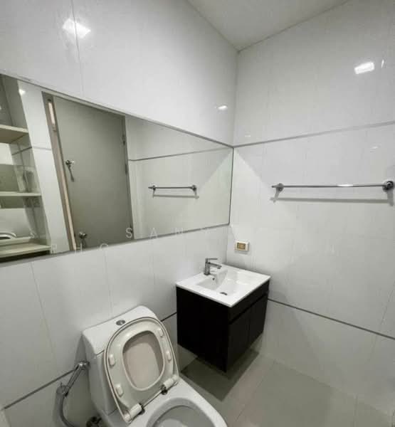 Thru Thonglor, Bangkok, Petchaburi Road, Bang Kapi, Huai Khwang, Bangkok, 1 Bedroom, 37 sqm, Condo For Sale, by Sannop Phongpraphan, 500481217 - DDproperty.com