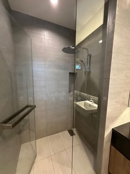 4-BR Villa, Bangkok, Khlong Tan Nua, Watthana, Bangkok, 4 Bedrooms, 430 sqm, Villa For Rent, by Tarit Chinsomboon, 500481218 - DDproperty.com