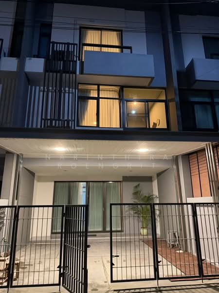Plex Residence Nawamin 111, Bangkok, Nawamin, Bueng Kum, Bangkok, 3 Bedrooms, 190 sqm, Townhouse For Rent, by Narinthira Roengrit, 500481284 - DDproperty.com