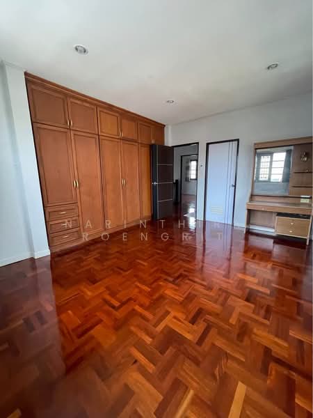 Chaiyapruek Ramintra-Watcharapol, Bangkok, 100 Sukhaphiban 5 Road, O-Ngoen, Sai Mai, Bangkok, 3 Bedrooms, 250 sqm, Single Detached House For Sale, by Narinthira Roengrit, 500481295 - DDproperty.com