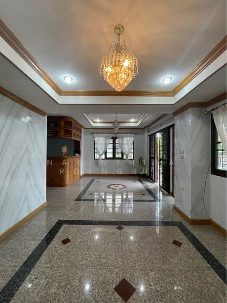 Chaiyapruek Ramintra-Watcharapol, Bangkok, 100 Sukhaphiban 5 Road, O-Ngoen, Sai Mai, Bangkok, 3 Bedrooms, 250 sqm, Single Detached House For Sale, by Narinthira Roengrit, 500481295 - DDproperty.com