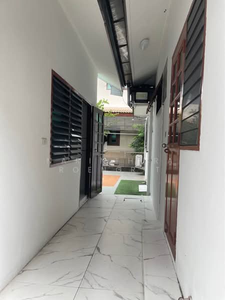 Chaiyapruek Ramintra-Watcharapol, Bangkok, 100 Sukhaphiban 5 Road, O-Ngoen, Sai Mai, Bangkok, 3 Bedrooms, 250 sqm, Single Detached House For Sale, by Narinthira Roengrit, 500481295 - DDproperty.com