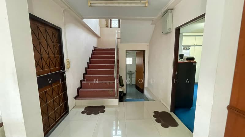 บ้านเดี่ยว 2 ชั้น ลาดพร้าว 35, Bangkok, Chan Kasem, Chatuchak, Bangkok, 5 Bedrooms, 200 sqm, Single Detached House For Sale, by Vimon Boodpha, 500481306 - DDproperty.com