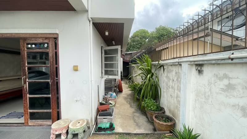 บ้านเดี่ยว 2 ชั้น ลาดพร้าว 35, Bangkok, Chan Kasem, Chatuchak, Bangkok, 5 Bedrooms, 200 sqm, Single Detached House For Sale, by Vimon Boodpha, 500481306 - DDproperty.com