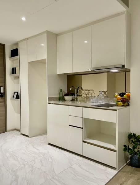 Fynn Asoke, Bangkok, 28 Sukhumvit 10 Alley, Khlong Toei, Bangkok, 1 Bedroom, 37 sqm, Condo For Rent, by Boonraksa Sopak, 500481321 - DDproperty.com