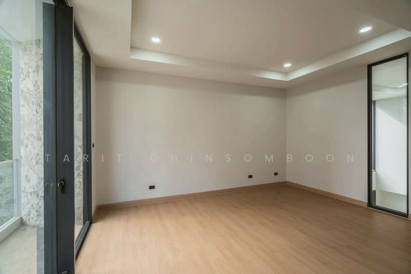 บ้าน 4-ห้องนอน, กรุงเทพ, คลองสองต้นนุ่น, ลาดกระบัง, กรุงเทพ, 400 ตร.ม., บ้านเดี่ยว ขาย, โดย Tarit Chinsomboon, 500481325 - DDproperty.com