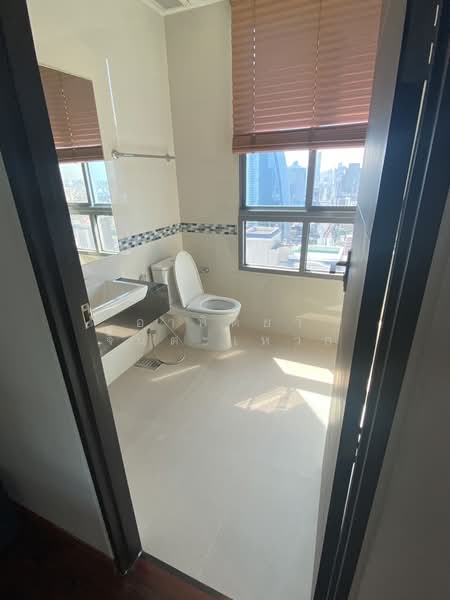 IDEO Q Phayathai, Bangkok, 138 Phayathai Road, Thung Phaya Thai, Ratchathewi, Bangkok, 2 Bedrooms, 75 sqm, Condo For Sale, by อาทิตยา จินตะเหวก, 500481376 - DDproperty.com