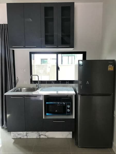 Baan Klang Muang Srinakarin – Onnut, Bangkok, 174 Soi On Nut 70/1, Prawet, Bangkok, 3 Bedrooms, 141 sqm, Townhouse For Rent, by Narinthira Roengrit, 500481385 - DDproperty.com