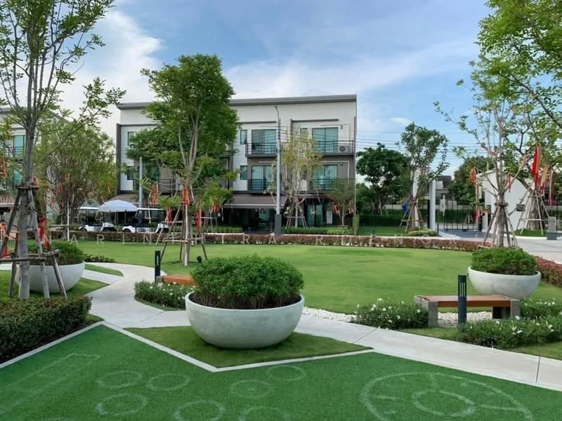 Baan Klang Muang Srinakarin – Onnut, Bangkok, 174 Soi On Nut 70/1, Prawet, Bangkok, 3 Bedrooms, 141 sqm, Townhouse For Rent, by Narinthira Roengrit, 500481385 - DDproperty.com