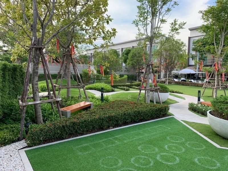 Baan Klang Muang Srinakarin – Onnut, Bangkok, 174 Soi On Nut 70/1, Prawet, Bangkok, 3 Bedrooms, 141 sqm, Townhouse For Rent, by Narinthira Roengrit, 500481385 - DDproperty.com