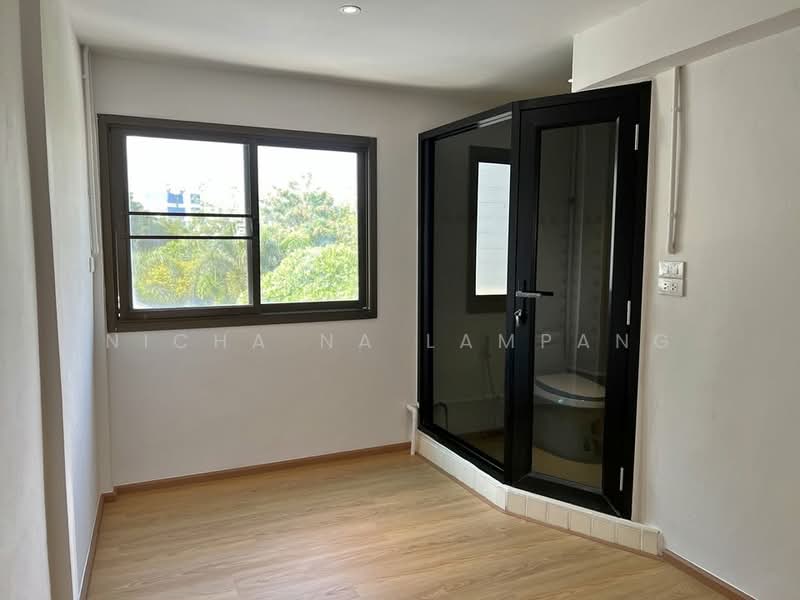 4-BR Townhouse, Bangkok, Khlong Ton Sai, Khlong San, Bangkok, 4 Bedrooms, 200 sqm, Townhouse For Sale, by Nicha Na Lampang, 500481389 - DDproperty.com