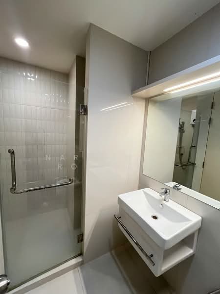 Life Asoke, Bangkok, Asoke-Dindang Road, Bang Kapi, Huai Khwang, Bangkok, 2 Bedrooms, 55 sqm, Condo For Rent, by Narinthira Roengrit, 500481406 - DDproperty.com
