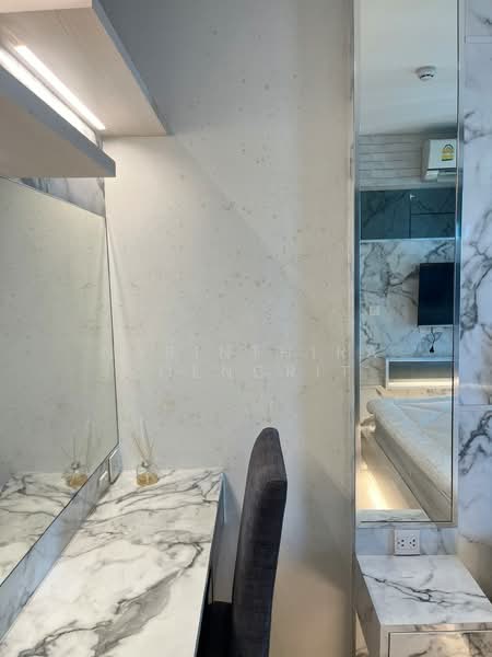 Life Asoke, Bangkok, Asoke-Dindang Road, Bang Kapi, Huai Khwang, Bangkok, 2 Bedrooms, 55 sqm, Condo For Rent, by Narinthira Roengrit, 500481406 - DDproperty.com