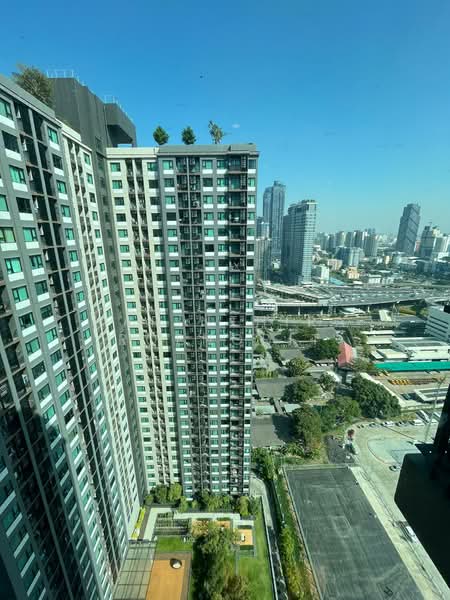 Life Asoke, Bangkok, Asoke-Dindang Road, Bang Kapi, Huai Khwang, Bangkok, 2 Bedrooms, 55 sqm, Condo For Rent, by Narinthira Roengrit, 500481406 - DDproperty.com