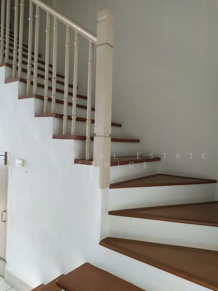 Baan Klang Muang Swiss Town Kaset-Nawamin, Bangkok, Soi Moobaan Klang Mueng, Chorake Bua, Lat Phrao, Bangkok, 3 Bedrooms, 190 sqm, Townhouse For Sale, by HOME Real Estate Service, 500481486 - DDproperty.com