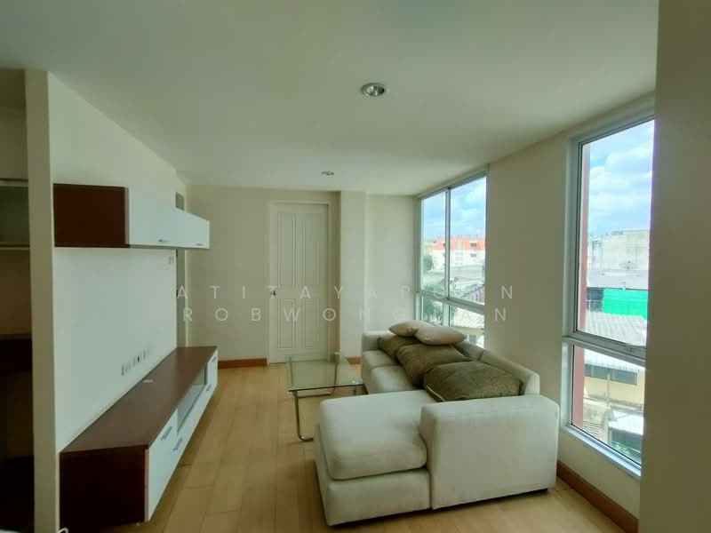 Aliss Wongwienyai condominium, Bangkok, Taksin, Bang Yi Rua, Thon Buri, Bangkok, 1 Bedroom, 48 sqm, Condo For Rent, by Atitayaporn Robwongjan, 500481494 - DDproperty.com