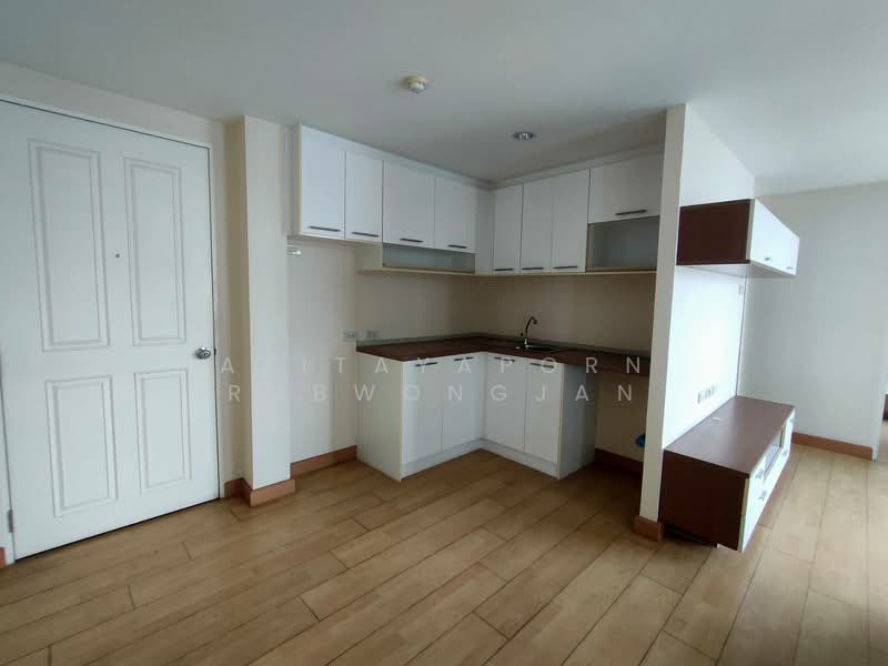 Aliss Wongwienyai condominium, Bangkok, Taksin, Bang Yi Rua, Thon Buri, Bangkok, 1 Bedroom, 48 sqm, Condo For Rent, by Atitayaporn Robwongjan, 500481494 - DDproperty.com