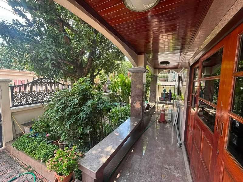 undefined, Bangkok, Phra Kanong Nua, Watthana, Bangkok, 4 Bedrooms, 445 sqm, Single Detached House For Sale, by Pemika Aukkaraleekul, 500481545 - DDproperty.com