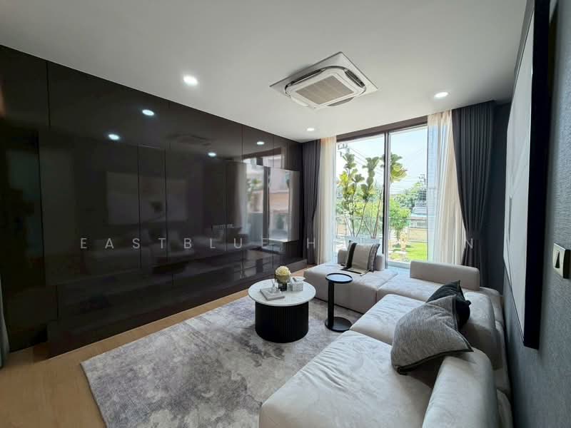 Preecha Beyond Ramkhamhaeng-Krungthepkreetha, Bangkok, Khlong Song Ton Nun, Lat Krabang, Bangkok, 4 Bedrooms, 450 sqm, Single Detached House For Sale, by Eastblue Horizon, 500481546 - DDproperty.com