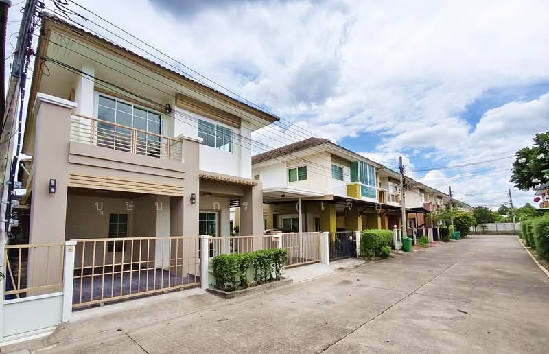 Villa Kunalai 1 Bangbuathong, Nonthaburi, Soi Wat Lat Pla Duk, Bang Rak Pattana, Bang Bua Thong, Nonthaburi, 3 Bedrooms, 130 sqm, Single Detached House For Sale, by บุษบากร (เจี๊ยบ), 500481554 - DDproperty.com