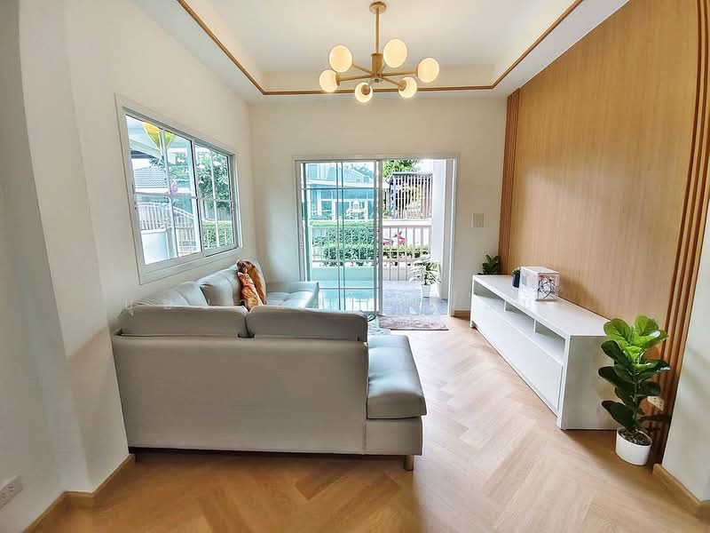 Villa Kunalai 1 Bangbuathong, Nonthaburi, Soi Wat Lat Pla Duk, Bang Rak Pattana, Bang Bua Thong, Nonthaburi, 3 Bedrooms, 130 sqm, Single Detached House For Sale, by บุษบากร (เจี๊ยบ), 500481554 - DDproperty.com