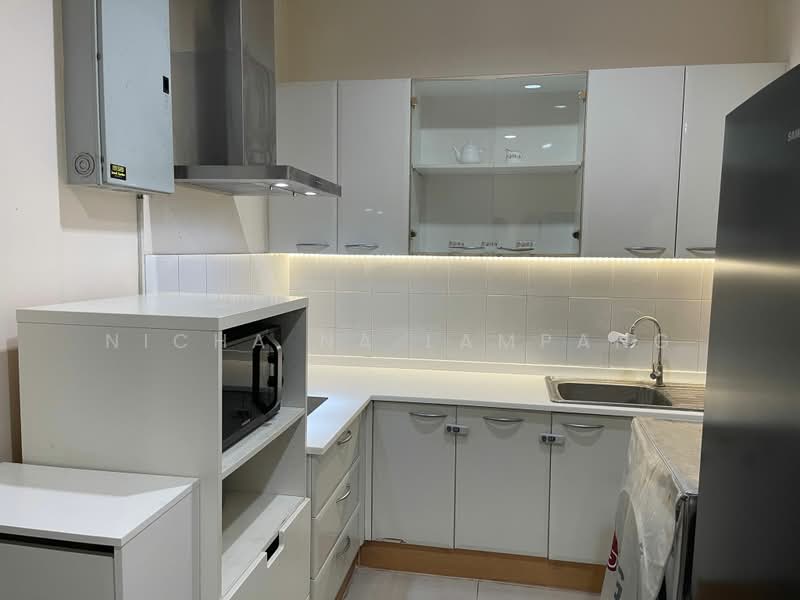 Baan Klang Krung Siam-Pathumwan, Bangkok, Petchburi Road, Thanon Phetchaburi, Ratchathewi, Bangkok, 3 Bedrooms, 115 sqm, Condo For Sale, by Nicha Na Lampang, 500481555 - DDproperty.com