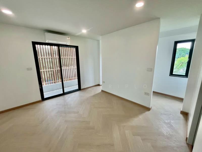 ขายบ้านเดี่ยว รีโนเวทใหม่ทั้งหลัง พัฒนาการ 69, กรุงเทพ, ประเวศ, กรุงเทพ, 300 ตร.ม., บ้านเดี่ยว ขาย, โดย Lalita Sriploy, 500481564 - DDproperty.com