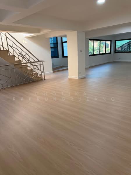 5-BR House, Bangkok, Khlong Chaokhun Sing, Wang Thonglang, Bangkok, 5 Bedrooms, 524 sqm, Single Detached House For Sale, by Chotika Rakrungrueang, 500481570 - DDproperty.com