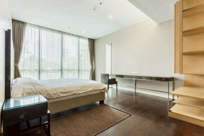 Domus 18, Bangkok, Soi Sukhumvit 18, Khlong Toei, Bangkok, 3 Bedrooms, 250 sqm, Condo For Rent, by Phacharakorn Anusiri, 500481571 - DDproperty.com