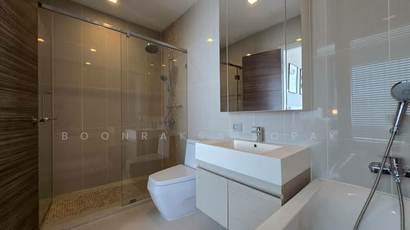 Q Asoke, Bangkok, 1678 Petchaburi Road, Makkasan, Ratchathewi, Bangkok, 2 Bedrooms, 65 sqm, Condo For Rent, by Boonraksa Sopak, 500481573 - DDproperty.com